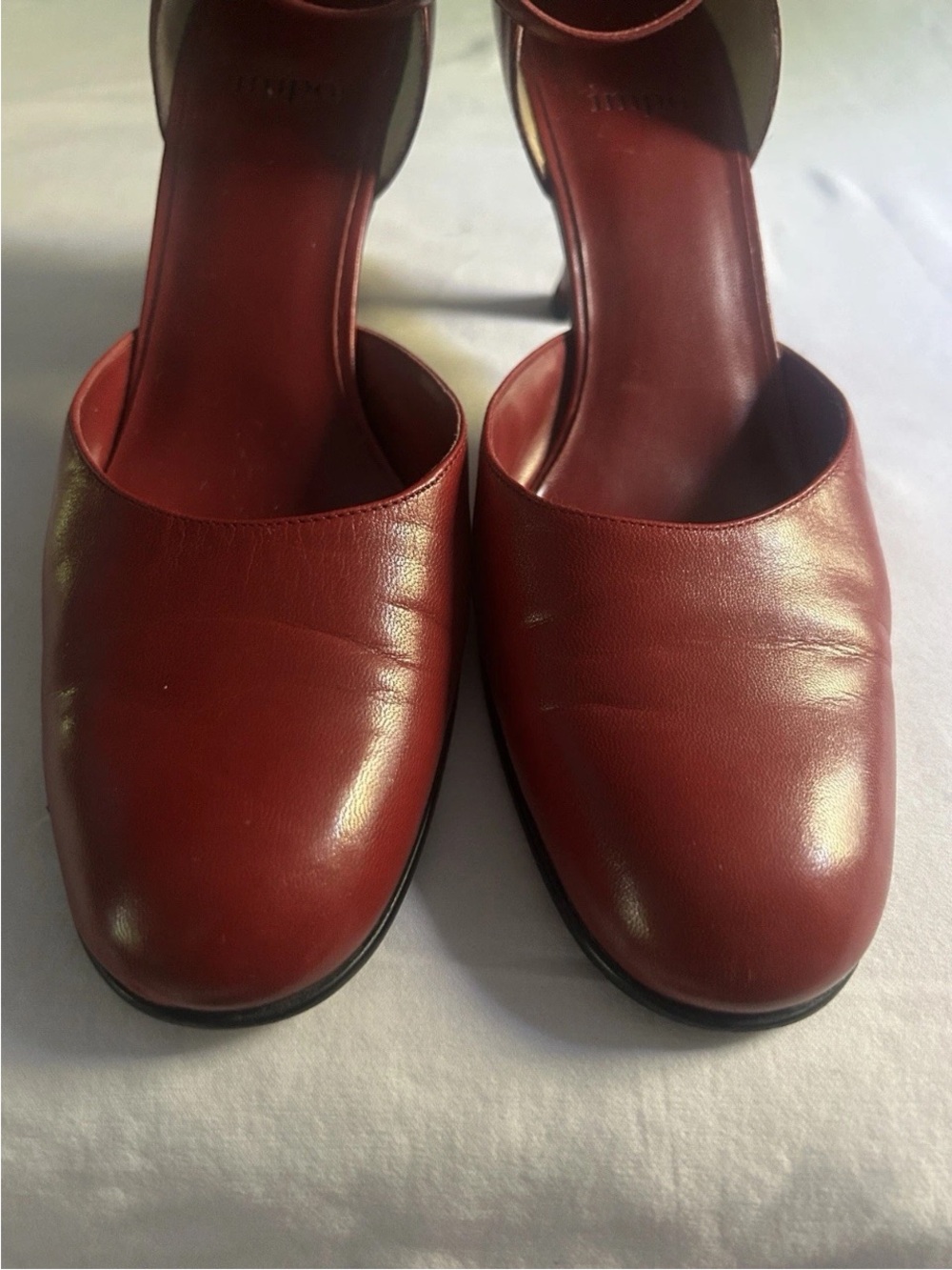 Classic Red Women’s Leather Pumps